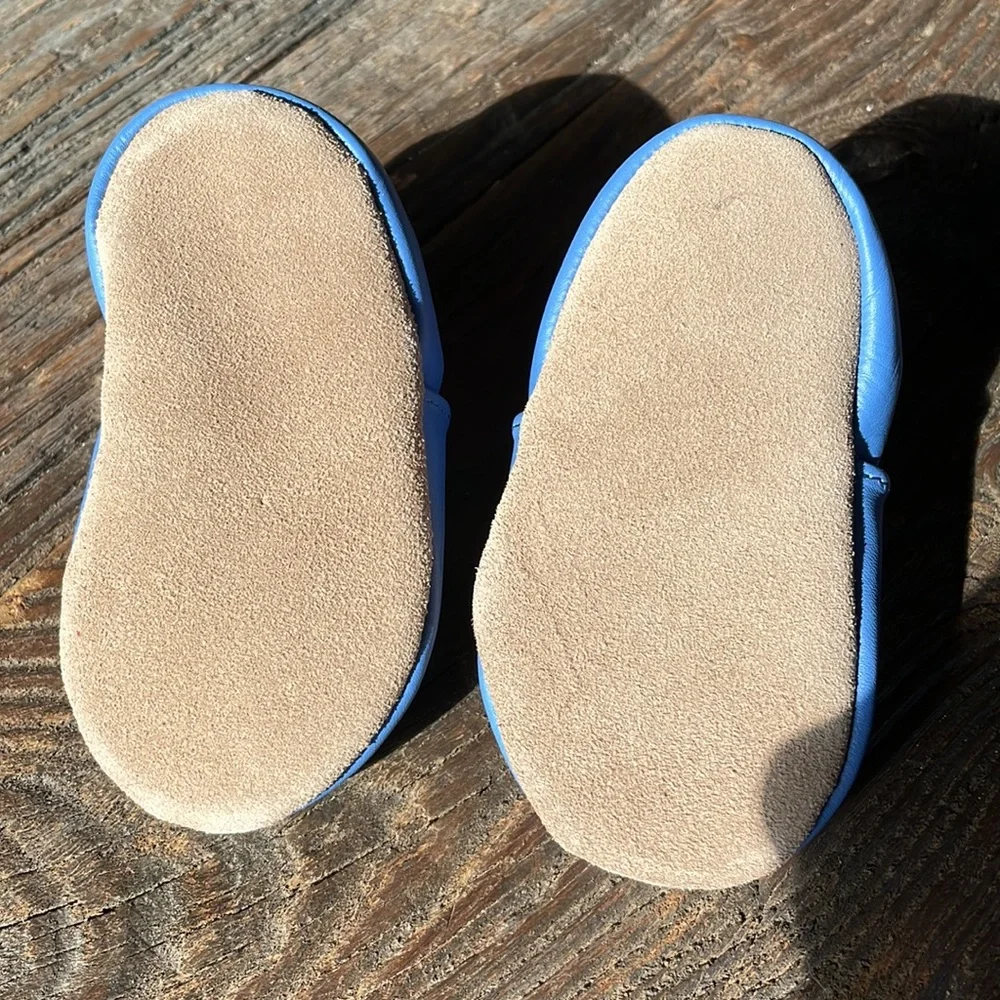 Robeez monkey prince infant soft leather booties EUC size 0-6months